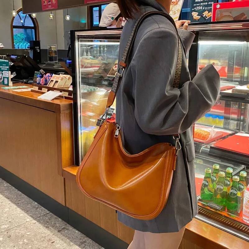 2025 quality cow leather Shoulder Crossbody Women handbag fashion casual tote bucket bag large capacity solid color ddmymarket