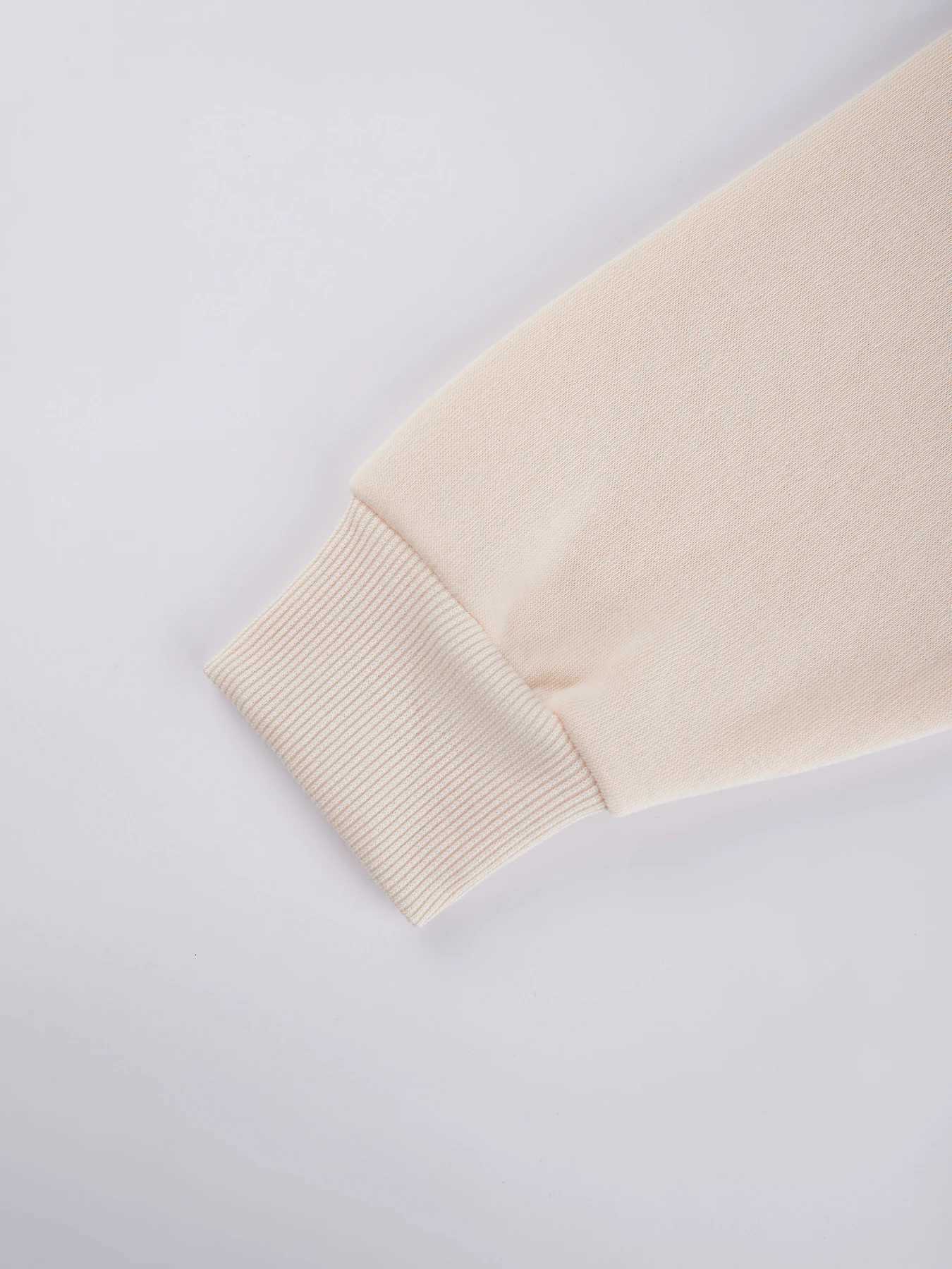 The Little Orange Cat That Feels Very Happy Design Male Pullovers Fleece Casual Sweatshirt Autumn Loose Clothes Unisex Retro Top Y250811