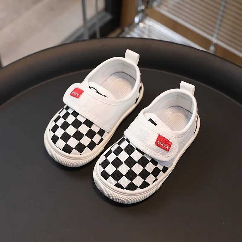 2025 Spring Summer New Children Canvas Shoes Boys Girls Cloth Shoes Kid Shoes Baby Kindergarten Shoes Baby SneakersXJ250812