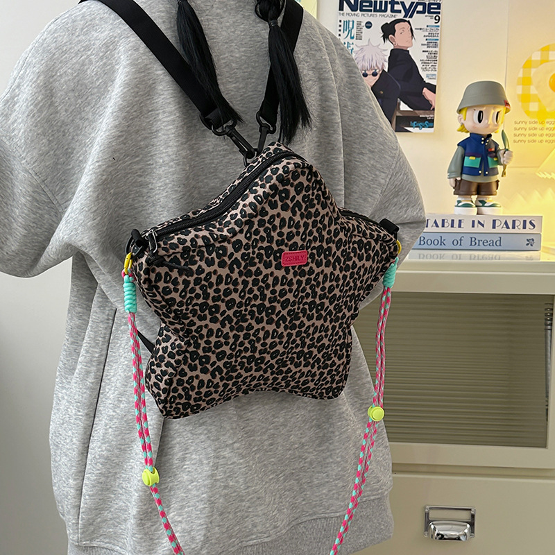 Trendy Leopard Print Heart-Shaped Single Shoulder for Women New Fashion Small Backpack Versatile Crossbody Commuter Phone Bag