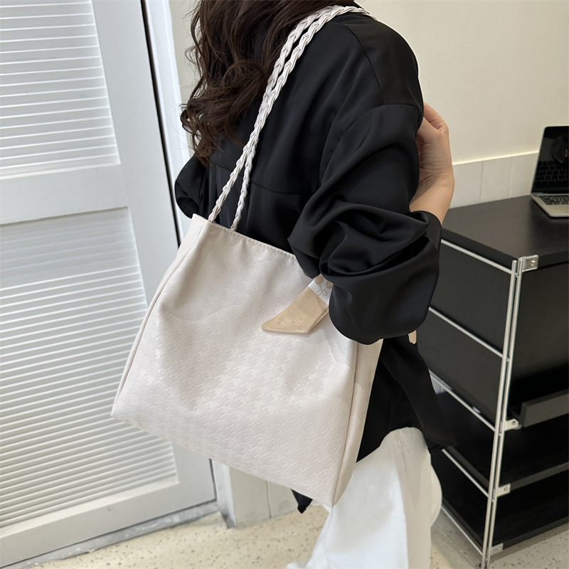 Textured for Women New Solid Color Casual Fashion Trendy Summer Stylish Simple Shoulder Bag ddmymarket