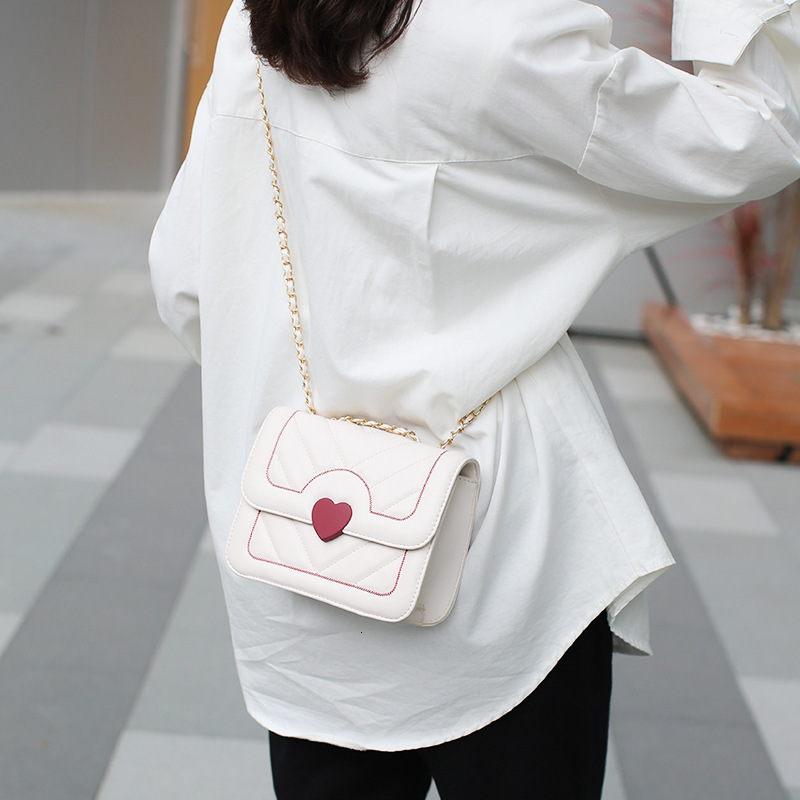 New Single Shoulder Underarm Cute Girl Heart Fashion Trend Crossbody Chain Bag for Women