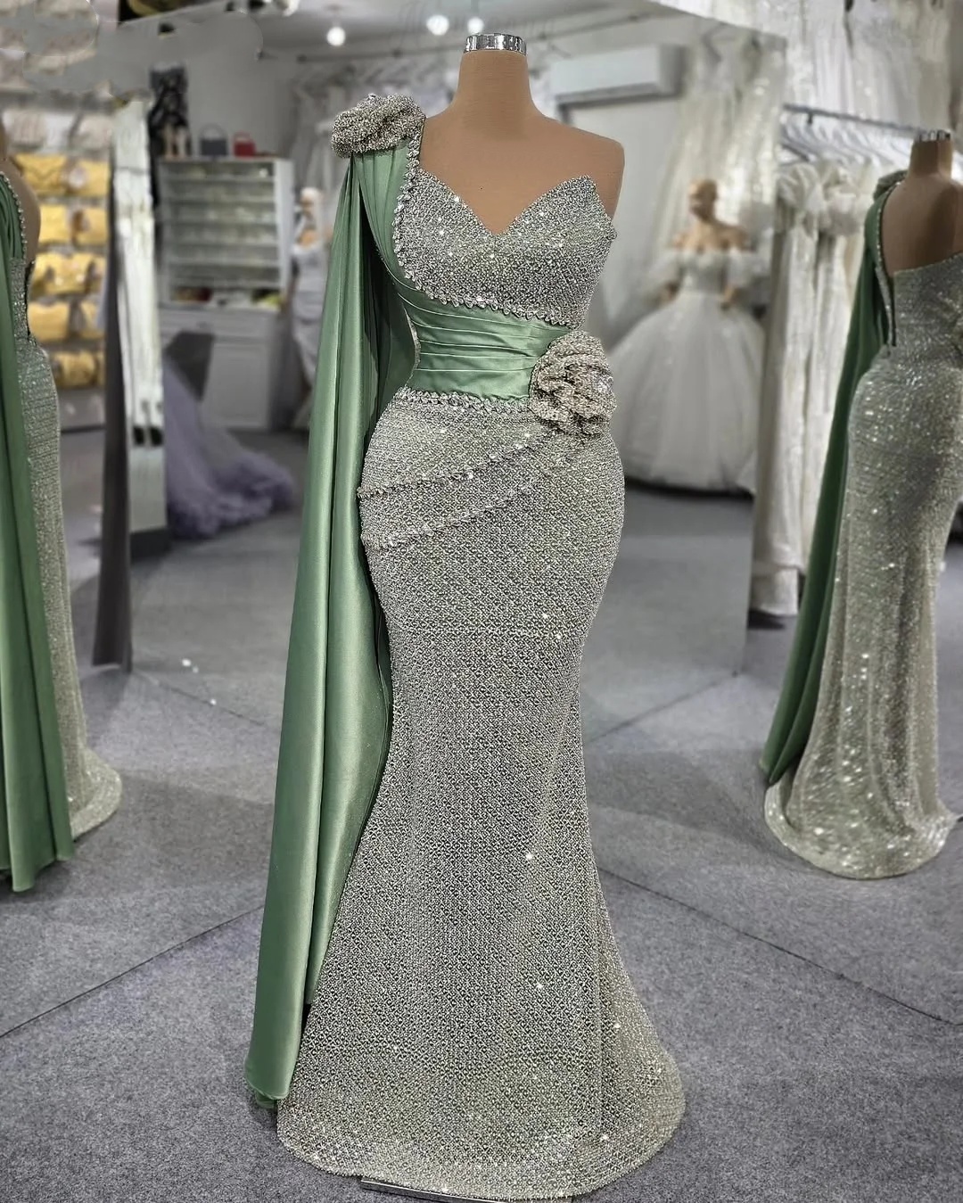 Designer Evening Dresses For Women Sweetheart Neck One Shoulder Sleeveless Gown Crystal Sequins Sweep Train Dress Party Customized Dress