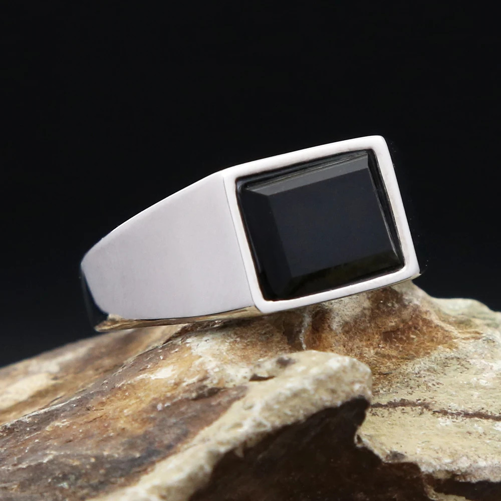 Classic Punk Geometric Black Stone Ring Stainless Steel Silver Color Square Simple Finger Rings For Men Women Fashion Jewelry 250812