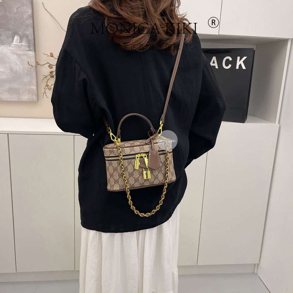 Gray Monica Qiqi Letter Series Handheld Chain Lunch Box Small Square Bag for Women 2025 New Single Shoulder Crossbody