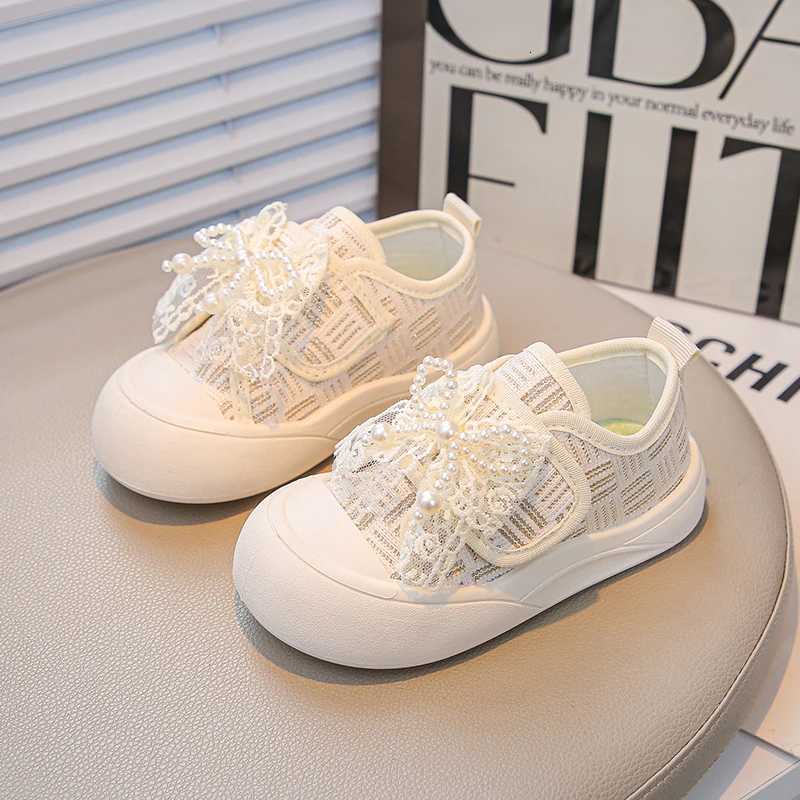 Trendy Girl Sneakers Princess Bow Child Sneaker Breath Soft Soled Girls Shoe Elegant Lace Casual Shoes Sweet Comfort Board Shoes XJ250812