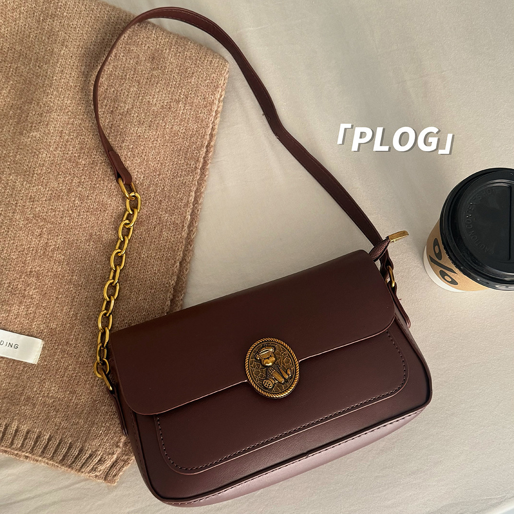 French Baguette Small Square Stylish Fashion Chain Commuter Underarm for Women Niche Versatile Shoulder Crossbody Bag ddmymarket