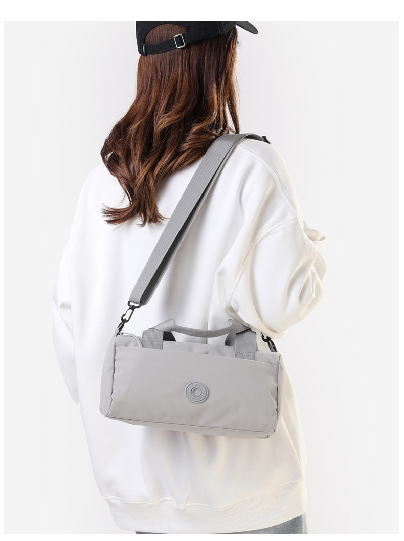 2025 Free Shipping New Women's Designer Handbag Fitness Bag Lightweight Storage Bag Large Capacity Shoulder Bag Multifunctional Small Travel Bag