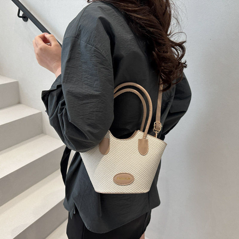 Spring Summer New Fashion Texture Large Capacity Stylish Korean Version Casual Crossbody Handbag Bucket Shoulder Bag ddmymarket