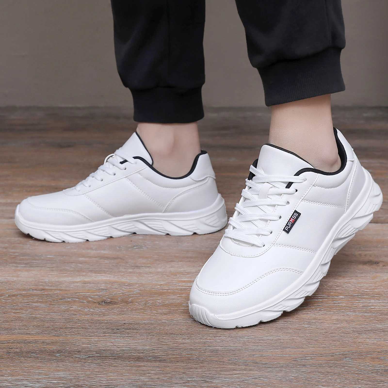 Men Sneakers Soft Sports Running Shoes New Casual Shoes for Men Solid Black White Walking Footwear Fitness jogging Men Shoes Z250812