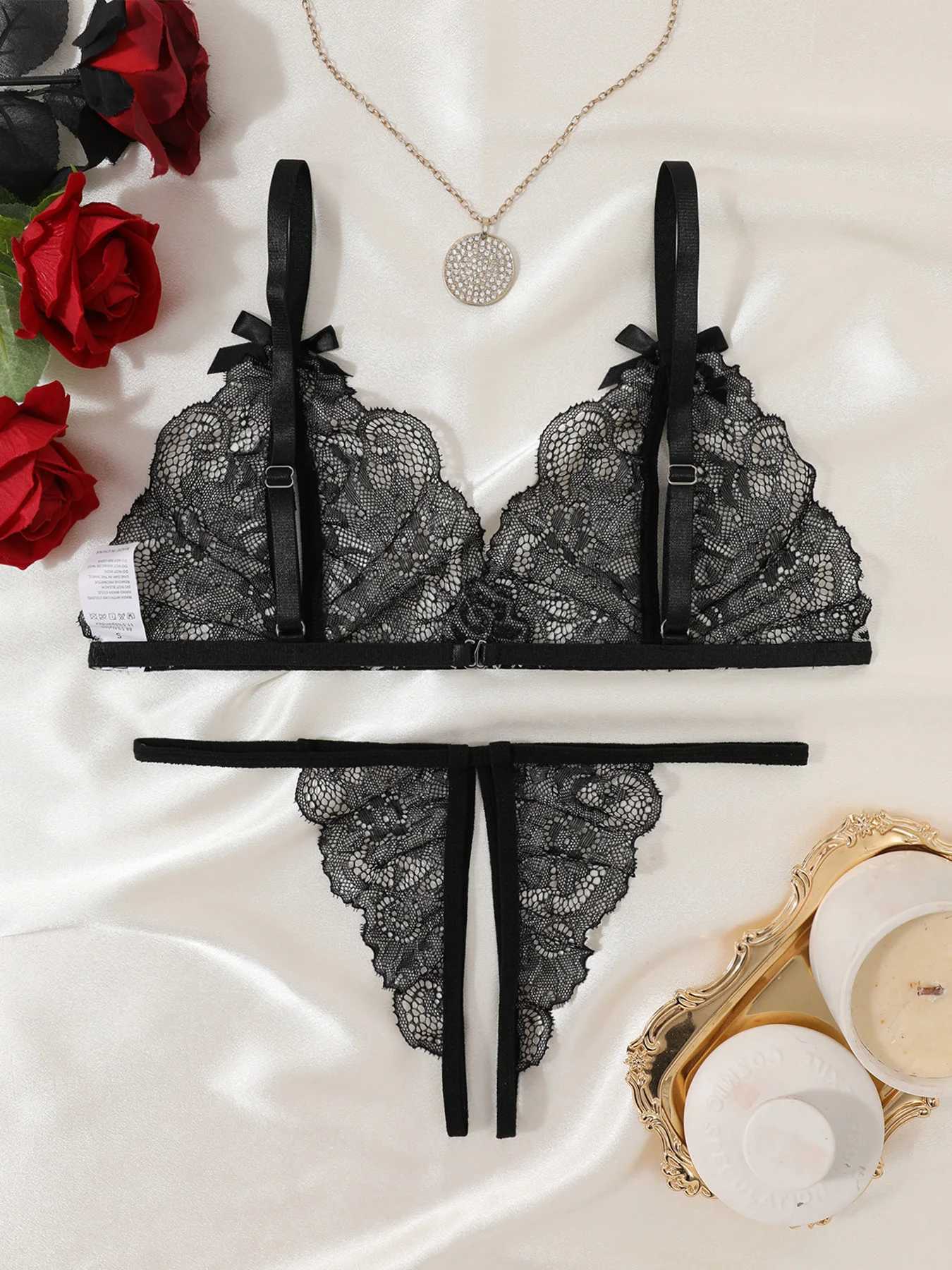 Women Sexy Lingerie Bra Thongs Sets Ultrathin Lace Lingerie Set Temptation Erotic Open Bra Crotchless Outfits For Pretty GirlsXJ250812