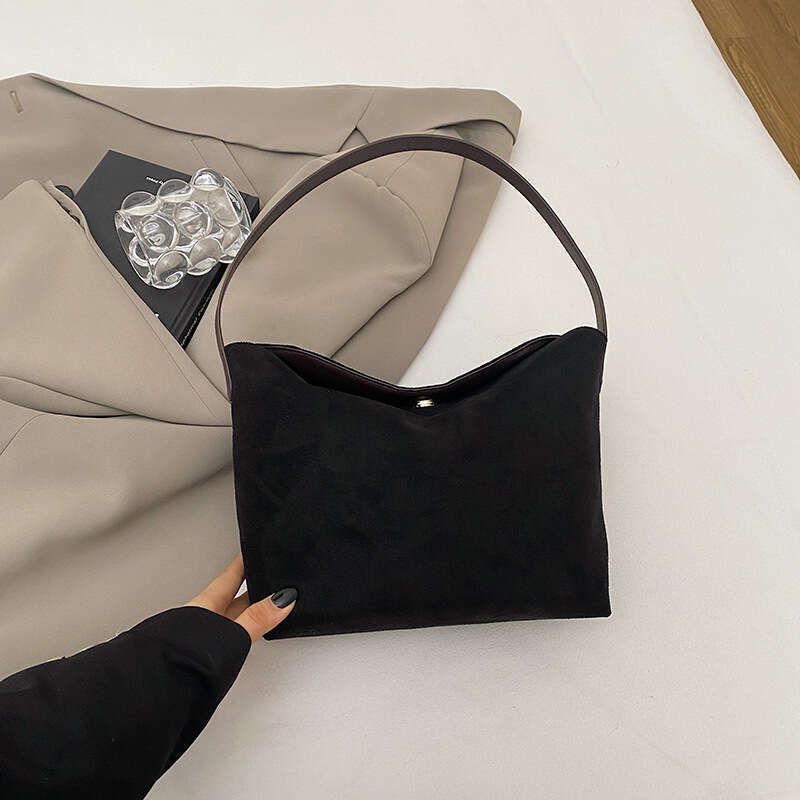 Casual Style Large Capacity Commuter Luxury Korean Niche Suede Matte Bucket Designer Shoulder Crossbody Bag for Women