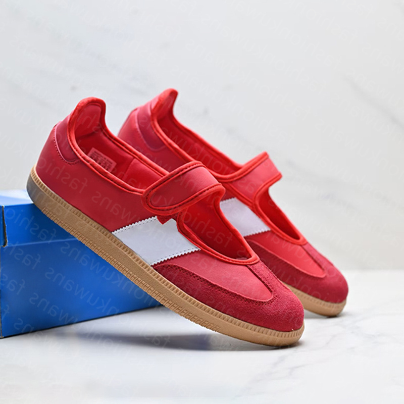 Womens Shoes Ballet Flats Shoes Ladies Sandals Designer mary jane shoe white black scarlet gum suede sneakers Flat Heel designers ladies summer slides sandals