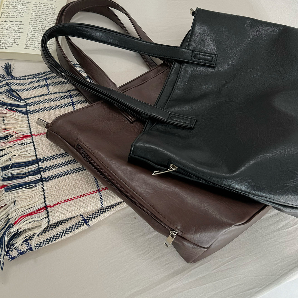 Casual Shoulder Women New Model for Work Class Students Commuting Large Capacity Simple Tote Soft Leather Bag ddmymarket