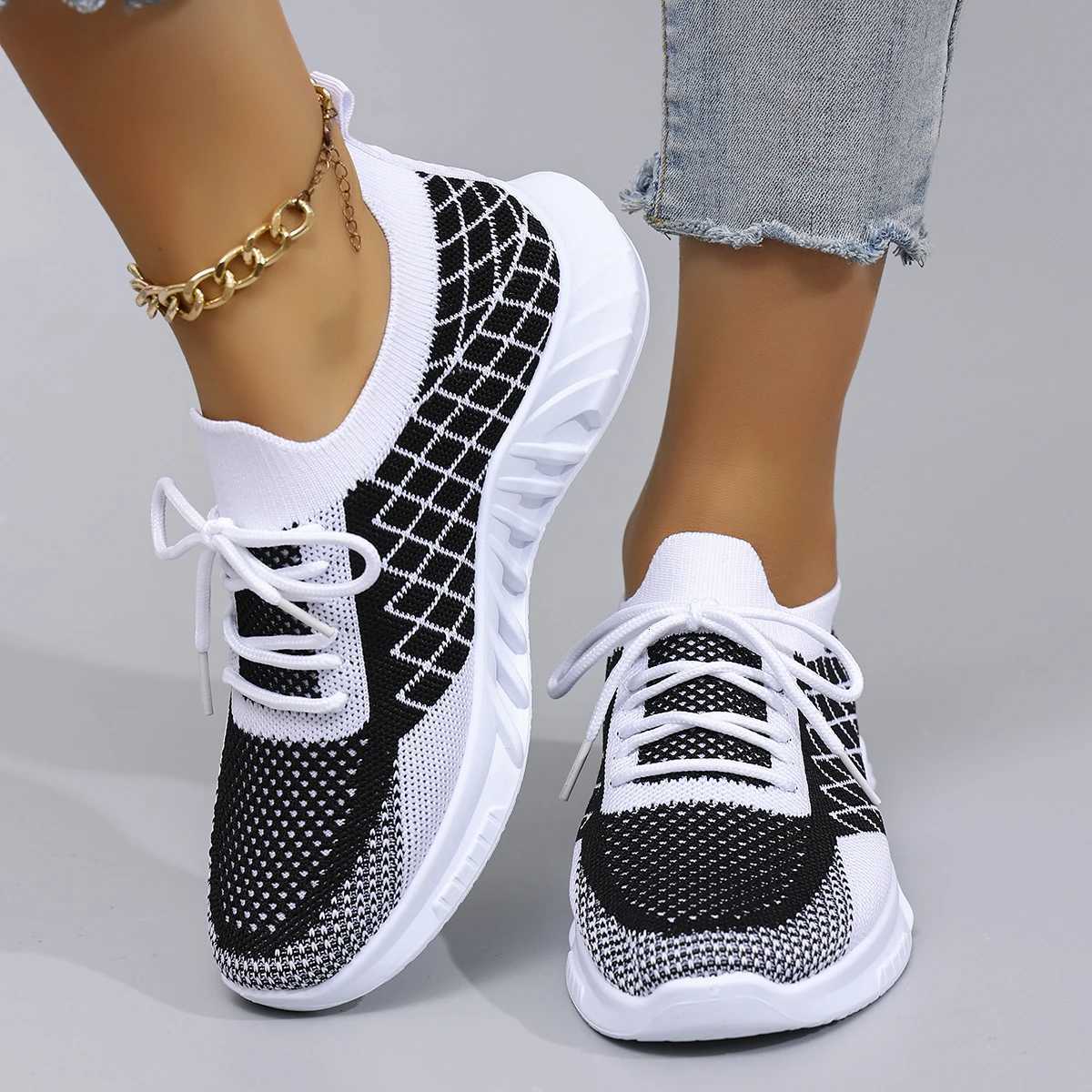 Womens Summer Breathable Mesh Flat Shoes Womens Shoes Casual Sneakers Shoes Clearance Free Shipping Z250812