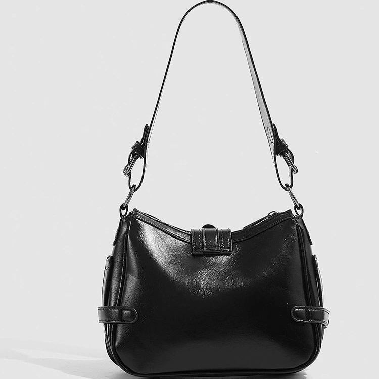 2025 Autumn New Women s bag Shoulder Bag New Oil Wax Leather Armpit Bag Spicy Girl Commuting Shoulder Bag Autumn New Designer Bag women s Women s Cros