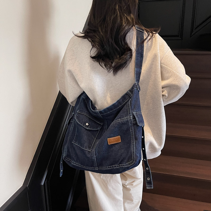 Washed Denim Tote New Fashion Single Shoulder Versatile Commuter Crossbody Bag