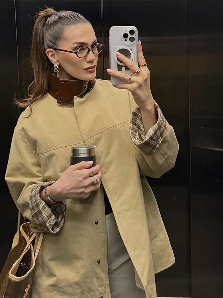 Retro PU Leather Collar Jacket Women Casual Loose Khaki Patchwork Stand Collar Button Trench Jackets Chic Versatile Streetwear 250811