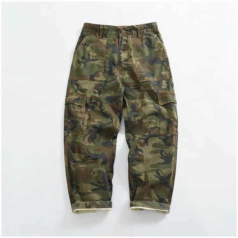 Cargo Casual Pants Mens Japanese Style Outdoor Multi-Pocket Loose Retro Elastic Waist Profile Straight Drum Camouflage Pants X250812