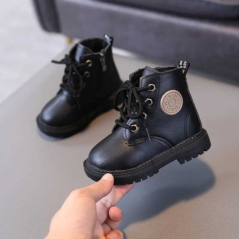 Boy Short Boot Fashionable Soft Kid Shoe for Girl Baby Leather Boot Plush Warm Cotton Shoe Winter Shoe for Girl Kid Girl Shoes XJ250812