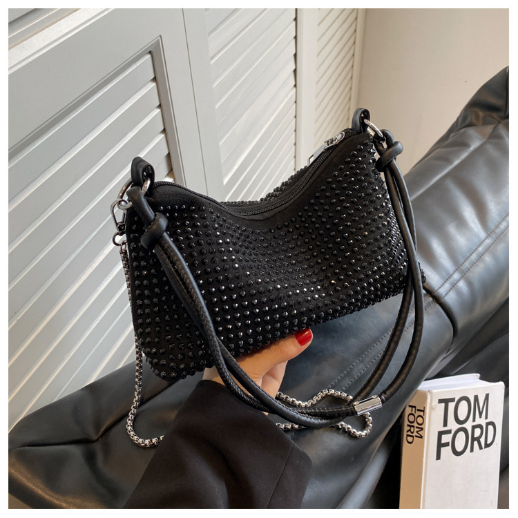 Designer Bag Tote Bag Minimalist Stylish Luxury Bag Underarm Bag For Women 2024 Early Summer New Fashion Chain Shoulder Bag Trendy Stylish Crossbody B