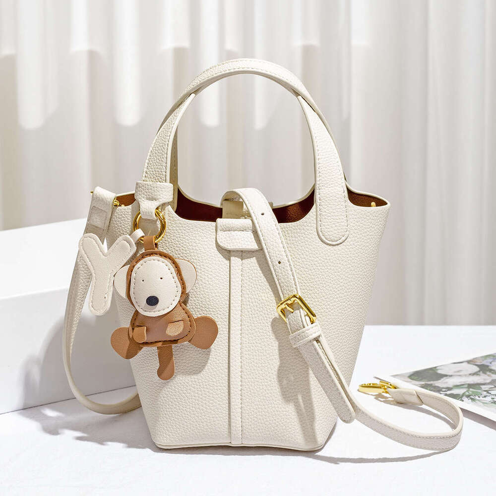 Hot Selling Lychee Pattern Korean Style New Basket Versatile Bucket Women's Large Capacity Handheld Tote Mom Bag Designer Bags