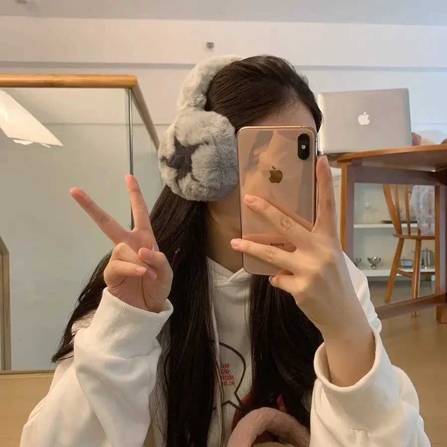 Star Fluffy Ear Muffs Women Outdoor Cold Proof Ear Cover Warm Winter Headphones Earplugs Cold Protection Winter Accessories XJ250812