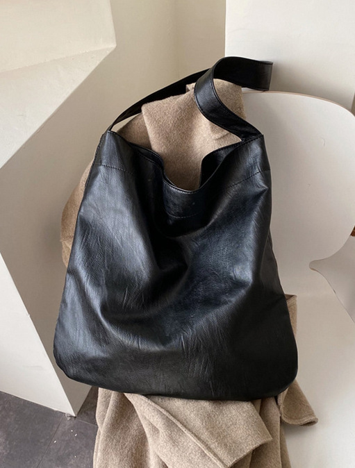 Casual Large Capacity Tote for Women New Fashion Commuter Soft Leather Bucket College Student Crossbody Shoulder Bag