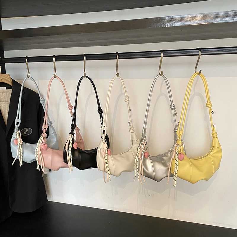 Leftside Small PU Leather Saddle Crossbody Bags for Women 2025 New Trend Shoulder Bag Ladies Handbags and Purses Z250812