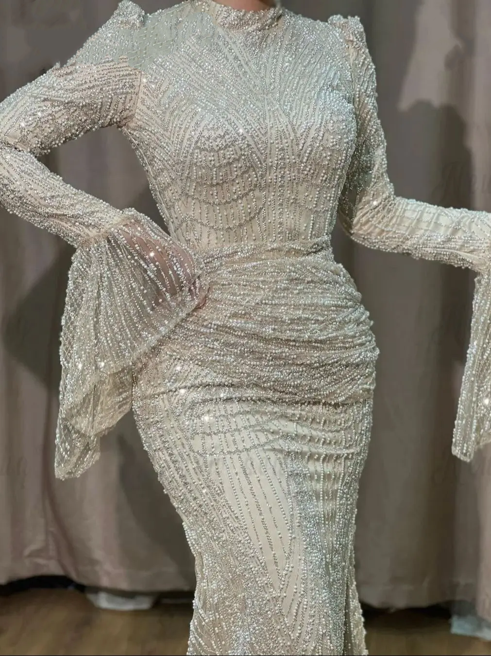 Vintage Mermaid Wedding Dress Jewel Neck Long Sleeves Bridal Gowns Sequins Sweep Train Dresses Custom Made vestidos de novia