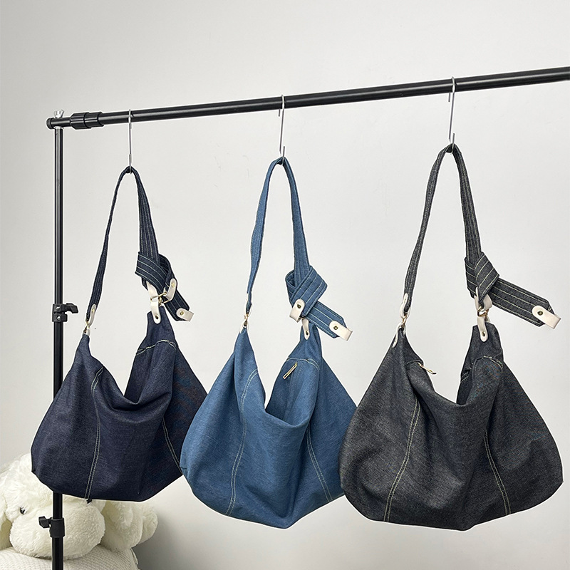 Design Denim for Women New Versatile Crossbody Fashionable Single Shoulder Commuter Tote Bag