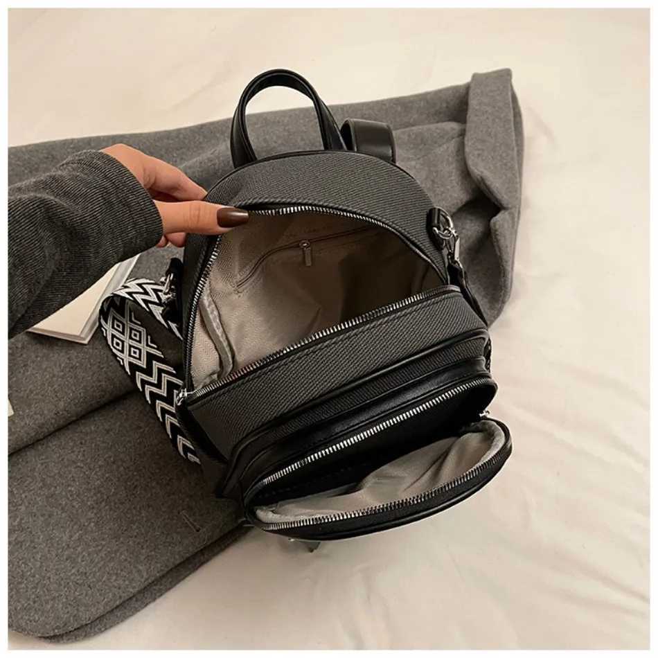 2025 New Women Backpack High Quality Solid Color Nylon Bagpack Fashion Multifunctional Shoulder Bag Bags for Teenage Sac Y250811