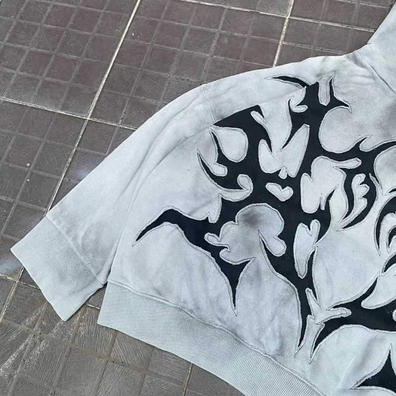 Y2K dirty dust American Harajuku street sweatshirt men oversized printed hip hop retro gothic women fashion hooded sweatshirt Y250811