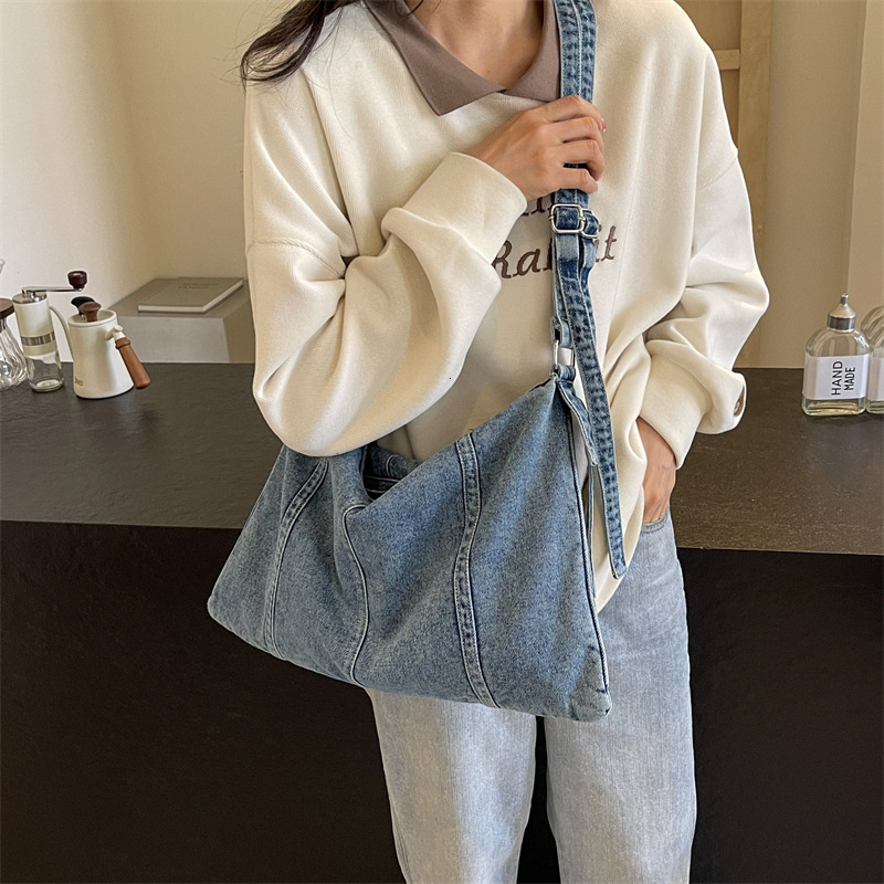Denim for Women New Fashion Commuting High-end Feel Single Shoulder Crossbody Large Capacity Tote Bag