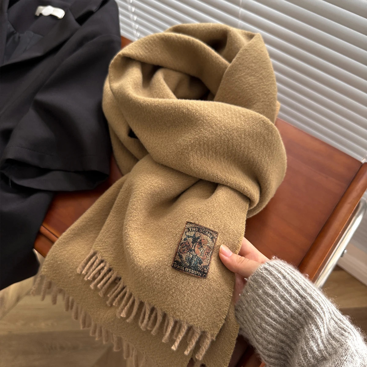 Winter Wool Cashmere Solid Color Scarf for Women Warm Thick Soft Pashmina Style ed Foulard Shawls Wrap 250812