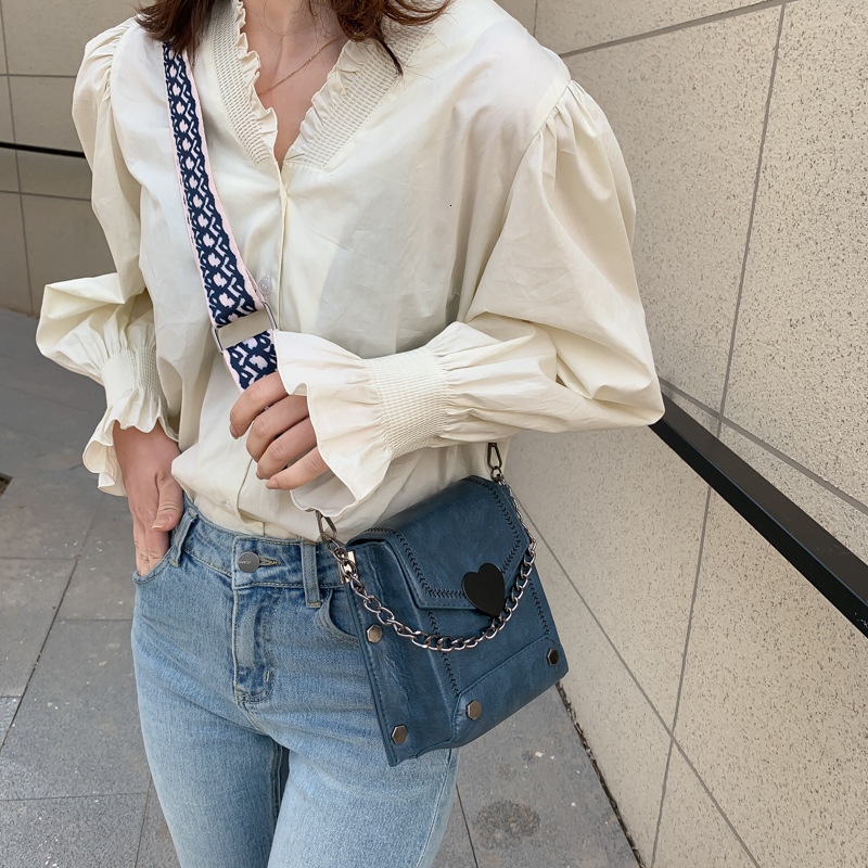 Internet Celebrity for Women New Trendy Korean Version Versatile Textured Crossbody Wide Strap Fashion Single Shoulder Small Square Bag ddmymarket