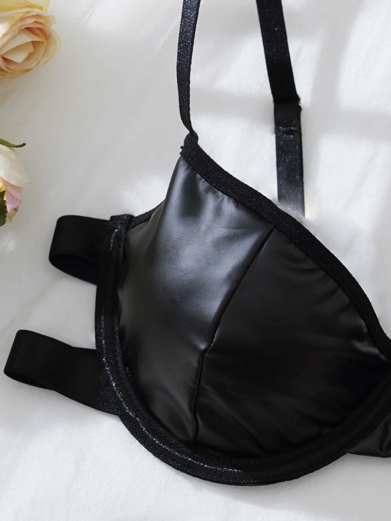 New Fashion Women Sexy Bras And Skirts Set Leather Adjustable Shoulder Strap Underwear Breathable Erotic Lingerie Ruffle SkirtXJ250812