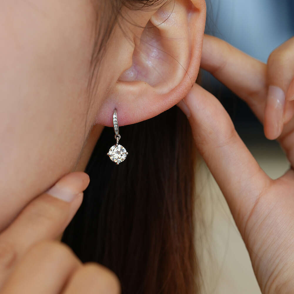 Sier for Women Six-Claw Designer Stud Elegant Simple Moissanite Gift Ear Jewelry Tassel Jewelry Earrs Designer Live Stream