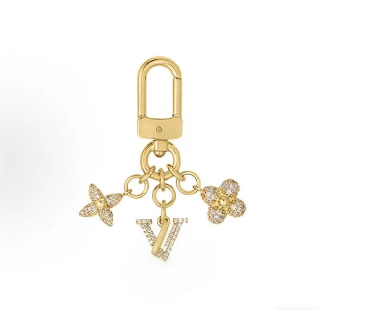 Murakami cherry bag charm designer keychain wallet designer key chain metal luxury keyring for women handbag letter flower pendant charms fashion vintage lovely