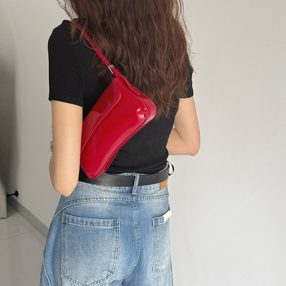 Simple Solid Color Handbag Baguette Women s New Fashion Versatile Shoulder Commuter High Value Crossbody Bag ddmymarket