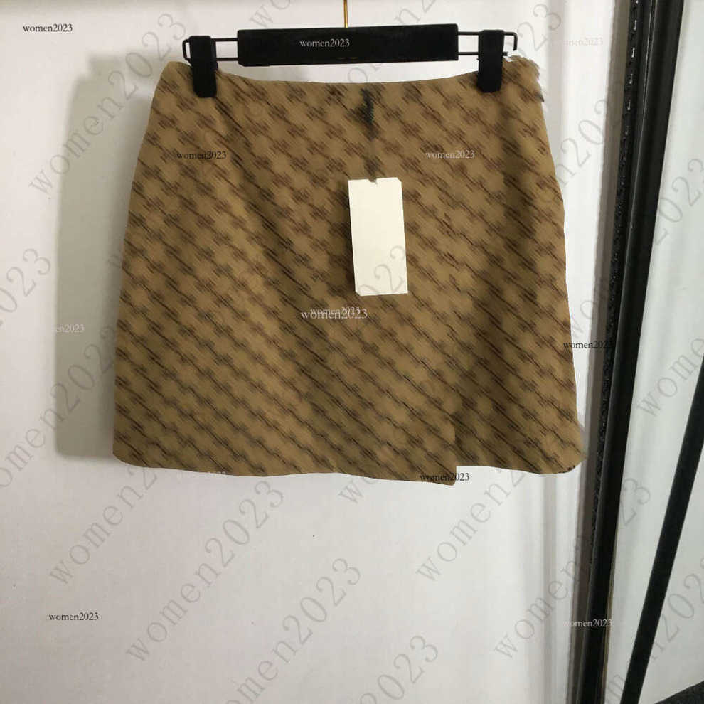 Designer skirt Women skirts brand long skirt fashion logo Summer woman Letter embroidery A short overskirt skirts womens travel clothing Apr 084BVG