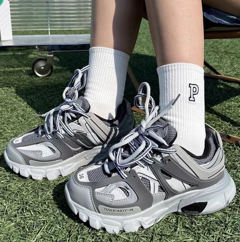 Designer shoes Luxury New Fashion Running Shoes Fashion Male Female Trendy Sports New Leather Single Shoes Womens Casual Basketball Shoes Junior Sneak