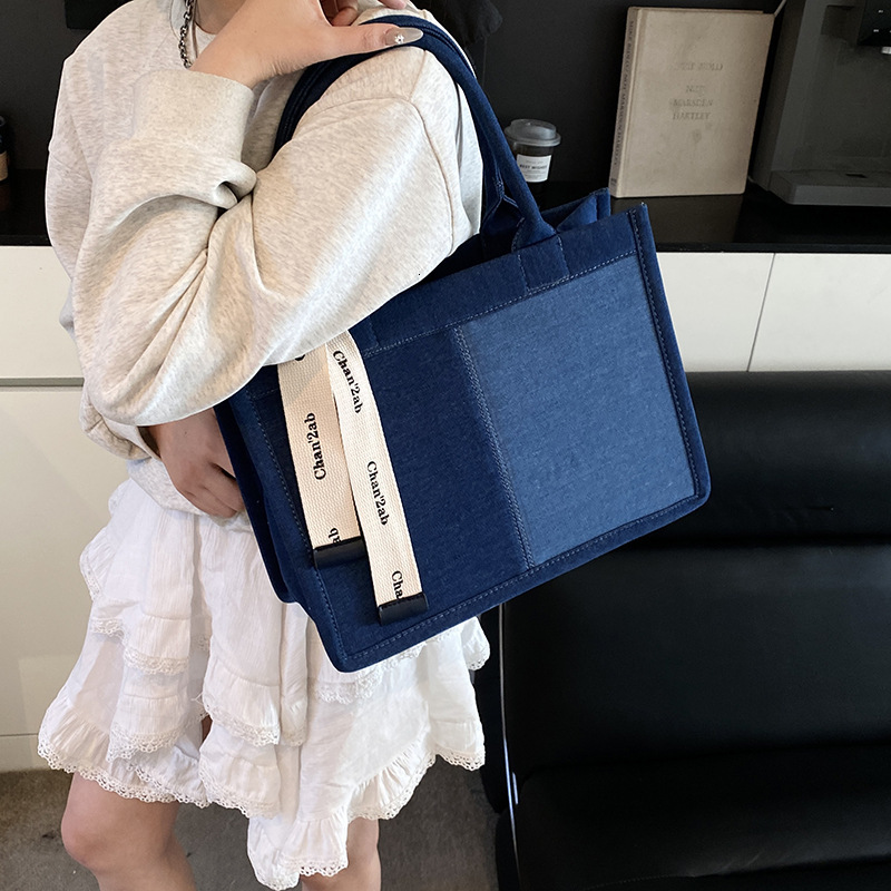 Denim Women New Fashion Patchwork Color Block Shoulder Large Capacity Casual Commuter Tote Bag
