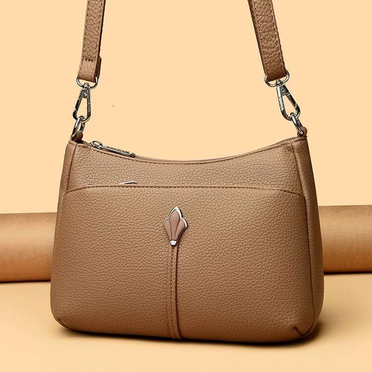 2025 New Fashion Underarm Niche Design Women's Single Shoulder Crossbody Ladies' Middle-aged Mom Bag Trendy