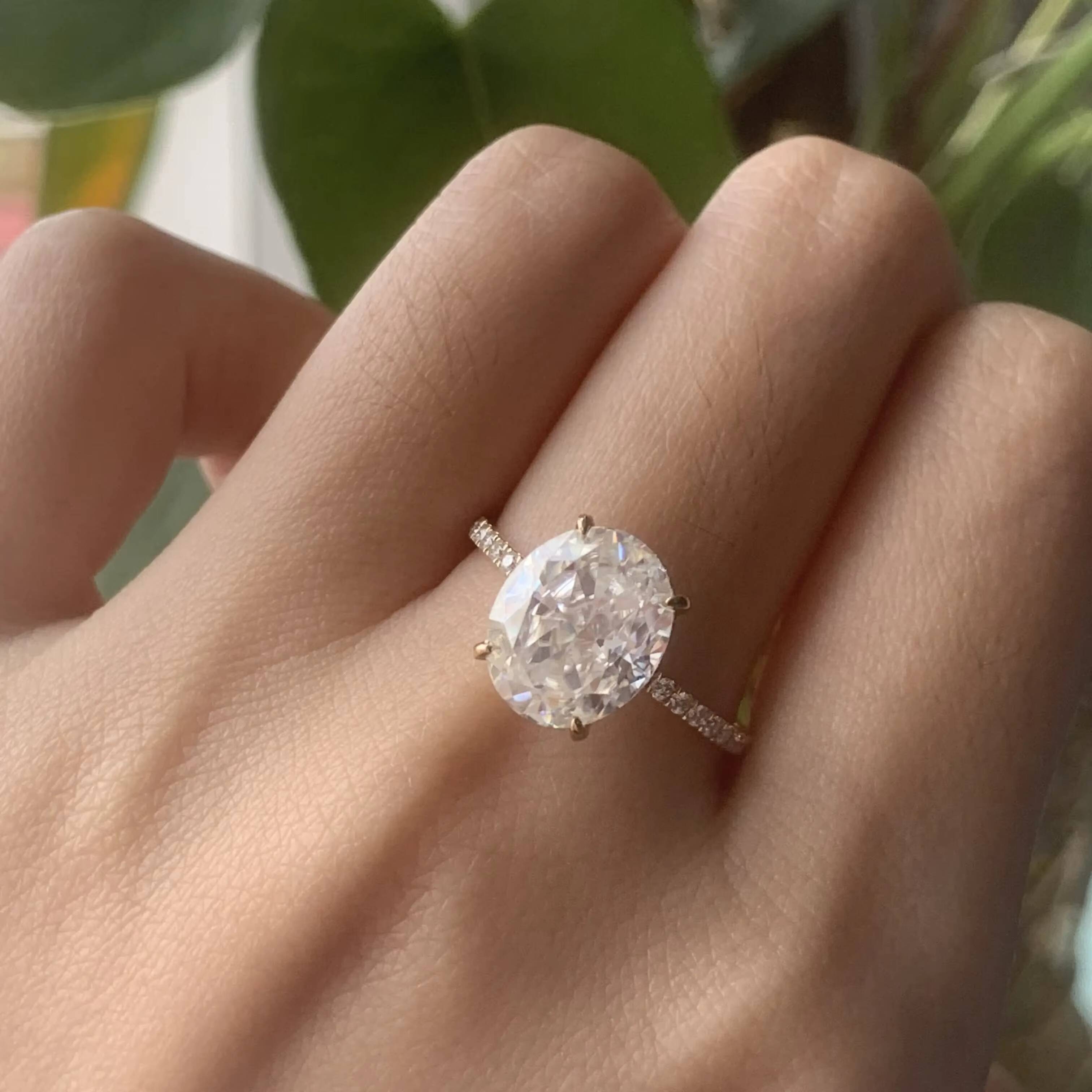 Custom 14K 18K White Yellow Gold Ring 5 ct Oval Ice Crushed Cut White Moissanite Diamond Engagement Ring