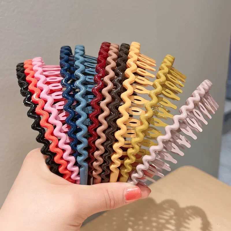 2024 Best Selling New Styles Fashion Wave Resin All-match Scrub Wavy Hair Band for Women Girl Hair Accessories X250812