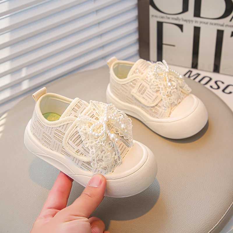 Trendy Girl Sneakers Princess Bow Child Sneaker Breath Soft Soled Girls Shoe Elegant Lace Casual Shoes Sweet Comfort Board Shoes XJ250812