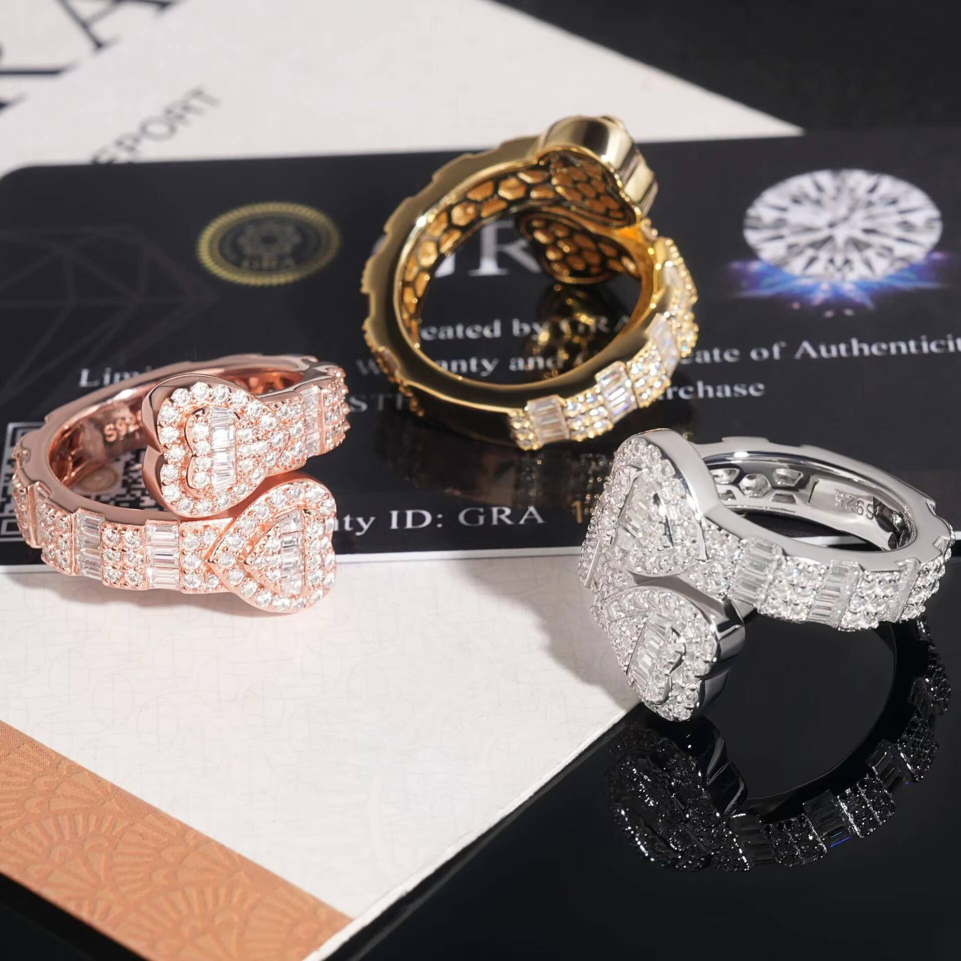 Diamond Jewelrys European American Hip-Hop Full Inlaid 925 Silver Moissanite Ring New Heart-Shaped for Men Women Cross-Border