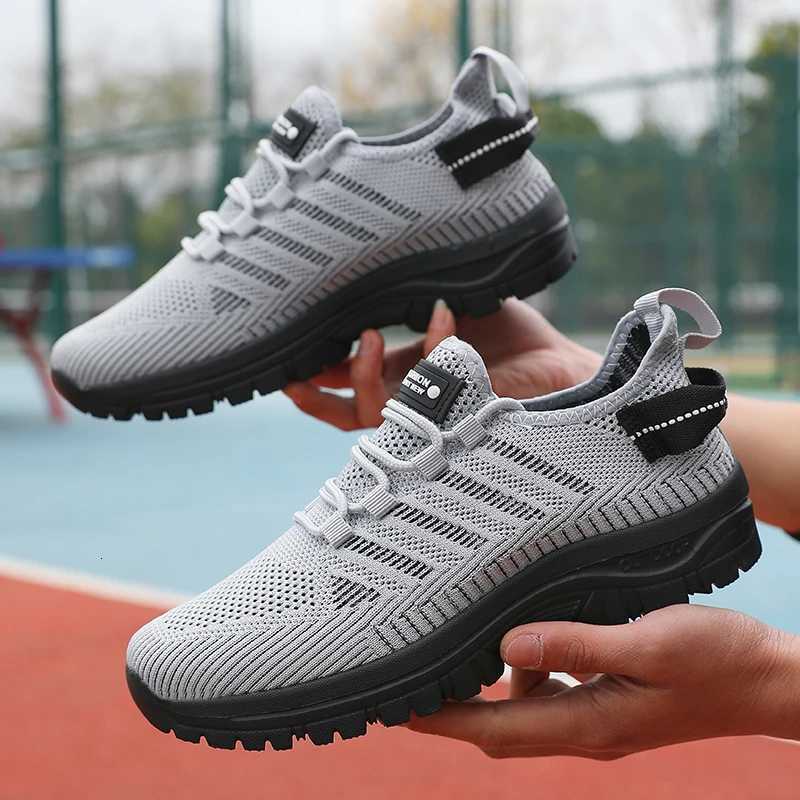 2025 Mens Running Shoes Knitted Mesh Breathable Fashion Casual Sports Shoes Comfortable Fitness Lightweight Mens Casual Shoes Z250812