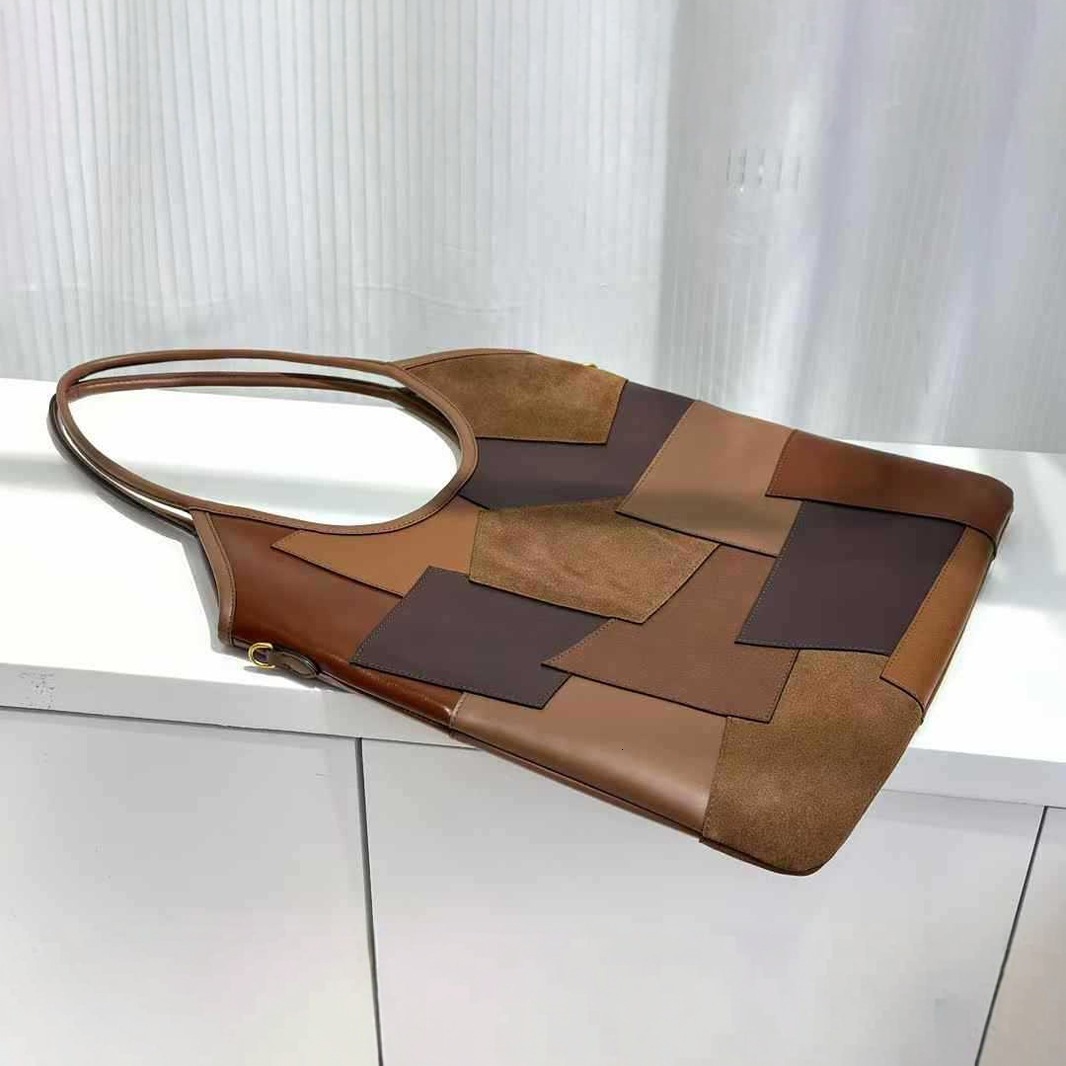 2025 Autumn New Women's women's Shoulder Bag Leather French Niche Style Retro Patch Handbag Personalized Armpit Light Luxury Designer